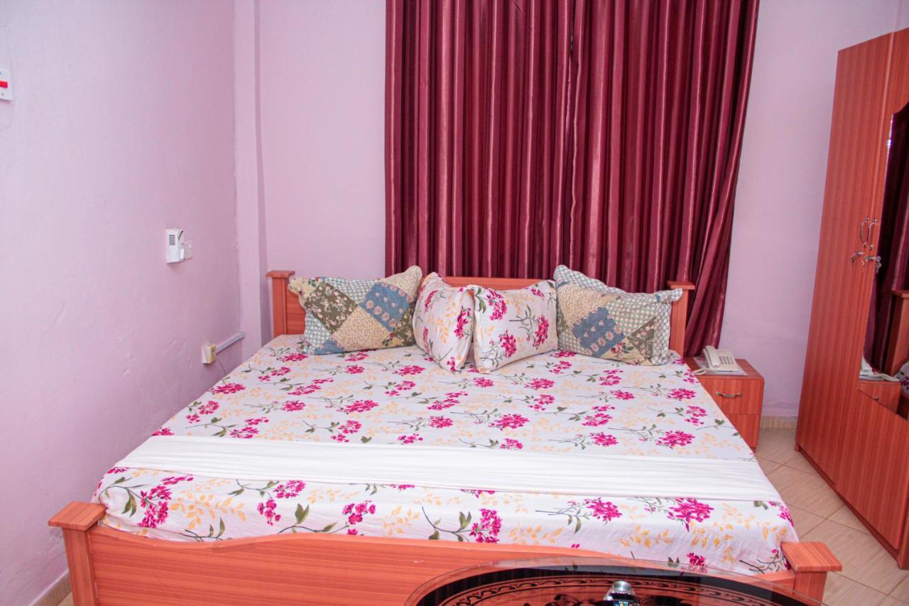 Nbangba Hotel Techiman Exteriér fotografie